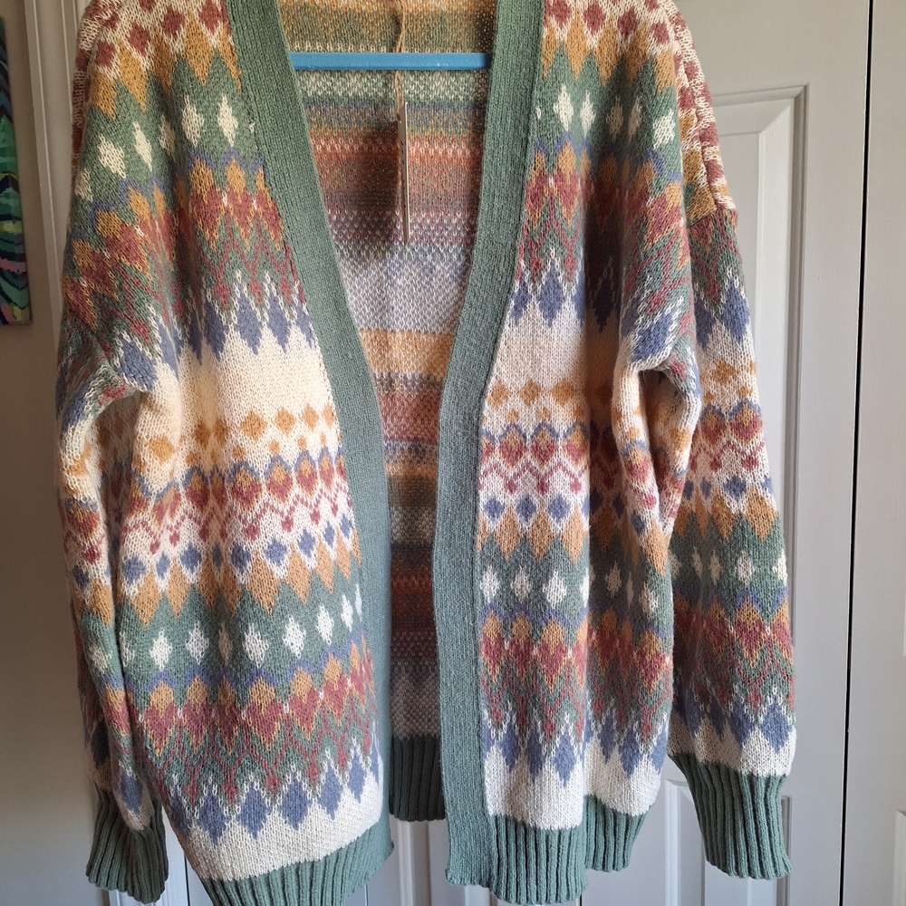 New In Multicolor Patterned Women's Sweater - Picture 9 of 9